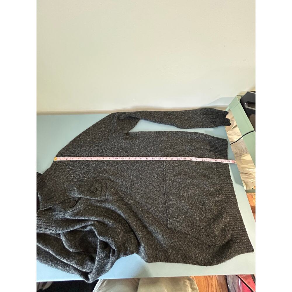Abercrombie & Fitch charcoal grey knit sweater size M buttons classic - Picture 8 of 8